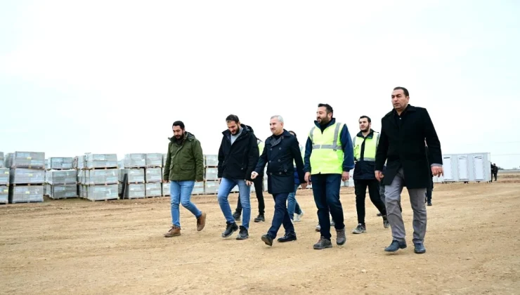 Yeşilyurt Belediye Başkanı Mehmet Çınar, Yeni Sanayi Sitesi Çalışmalarını İnceledi