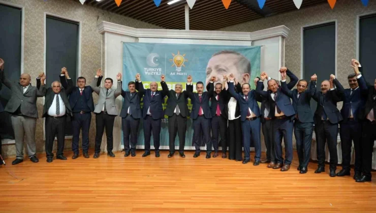 AK Parti Erzincan İlçe ve Belde Adayları Tanıtım Toplantısı Gerçekleştirildi