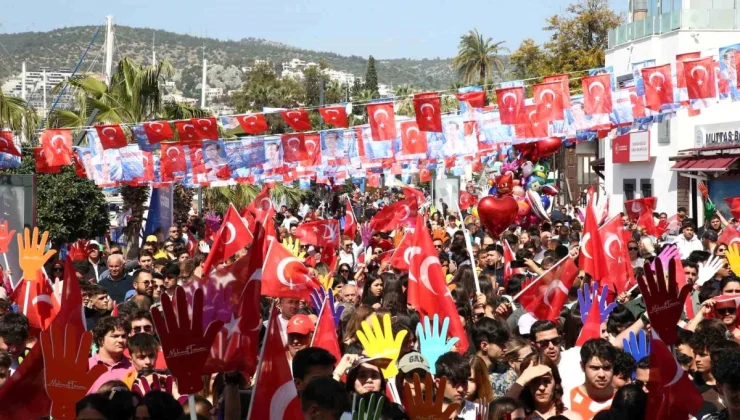 Cumhur İttifakı Bodrum Belediye Başkan Adayı Mehmet Tosun, Büyük Bodrum Mitingi’ni Gerçekleştirdi