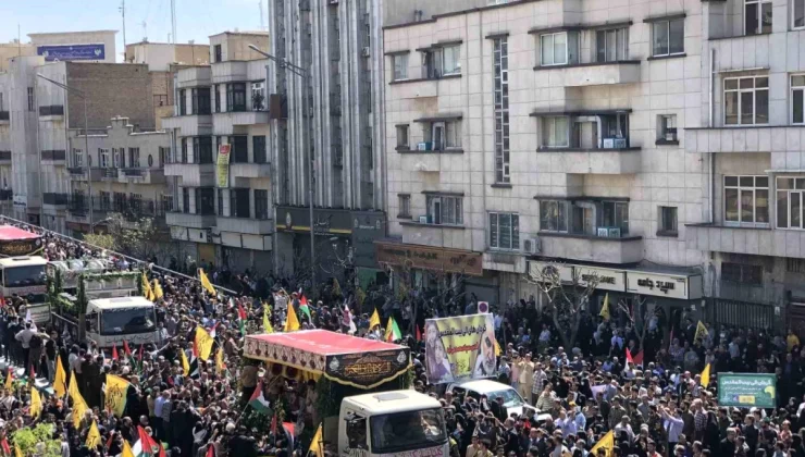 İran’da Dünya Kudüs Günü yürüyüşlerine on binlerce kişi katıldı