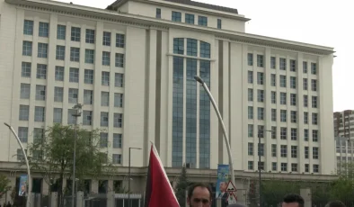 Direniş Çadırı Gönüllüleri AKP Genel Merkezi’nde İsrail Ticaretini Protesto Etti