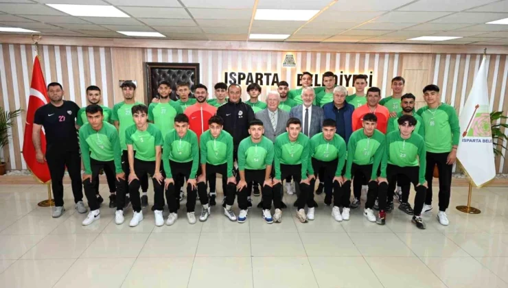 Isparta32 Spor U19 Takımı Başkan Başdeğirmen’i Ziyaret Etti