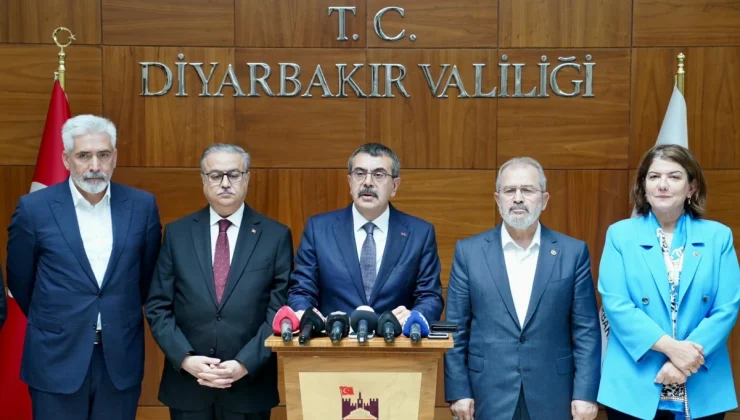 Milli Eğitim Bakanı Yusuf Tekin, CHP’li milletvekillerinin yürüyüşünü değerlendirdi