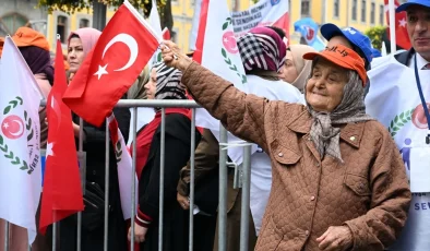 Trabzon, Giresun, Ordu ve Artvin’de 1 Mayıs Emek ve Dayanışma Günü kutlamaları düzenlendi