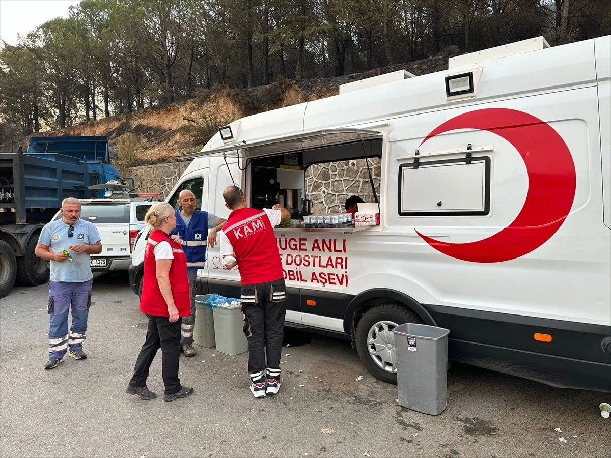 Türk Kızılayı Orman Yangınlarında Yardım Çalışmalarını Sürdürüyor